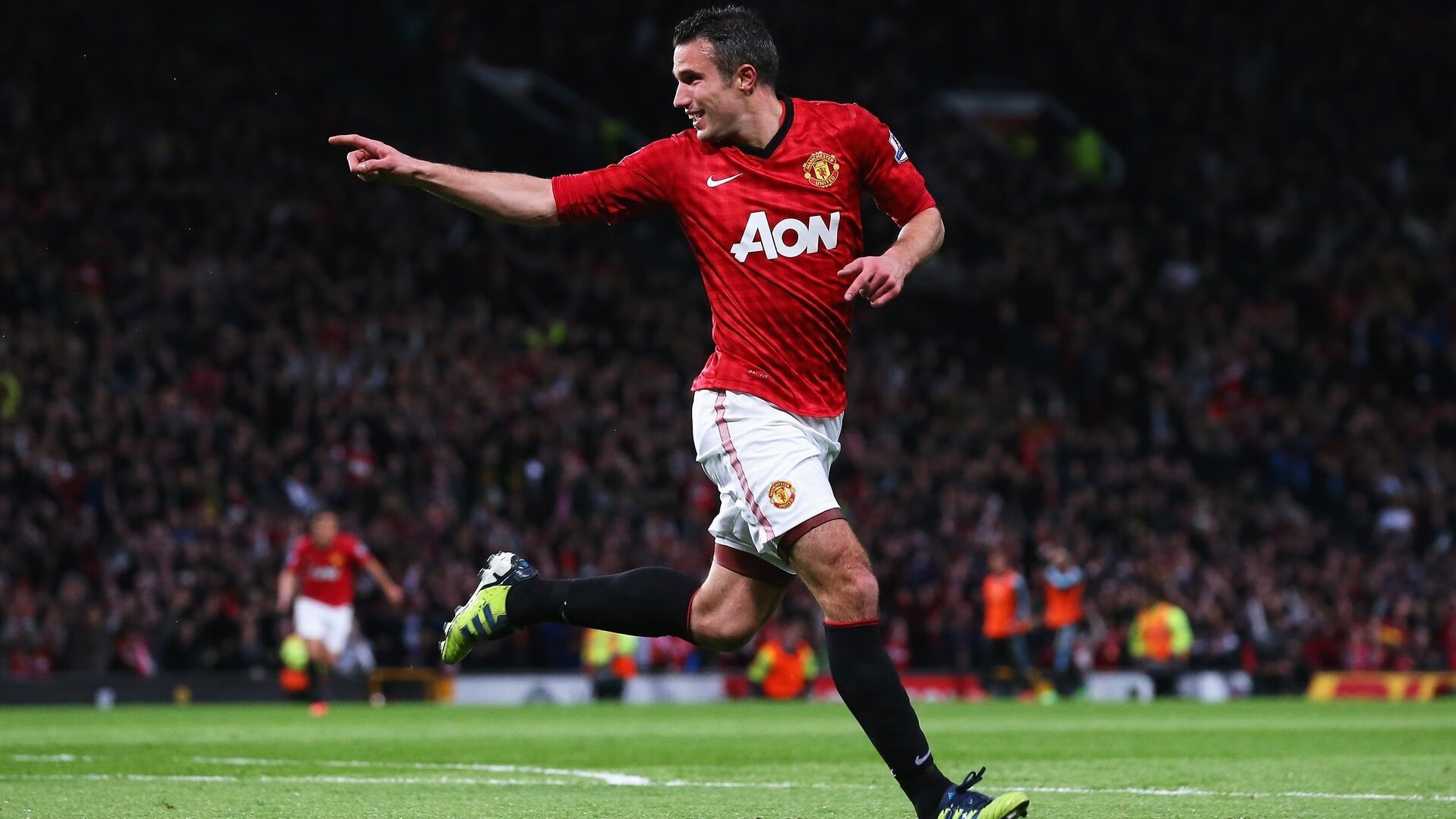 开云体育APP下载-银色闪电的毫厘之间，梅赛德斯险胜迈凯伦，诺里斯惊艳四座的橙色风暴