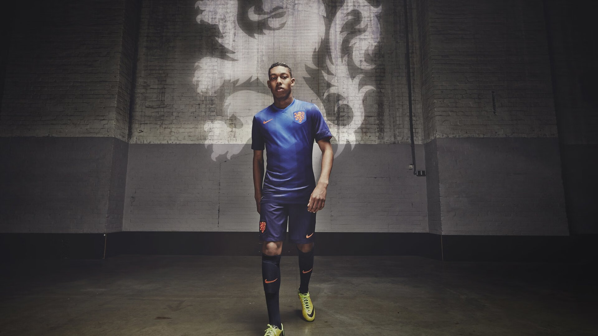 开云体育官方网站-冰与火之间，安赛龙如何为日韩死局落锤定音？